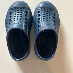 native shoes like new